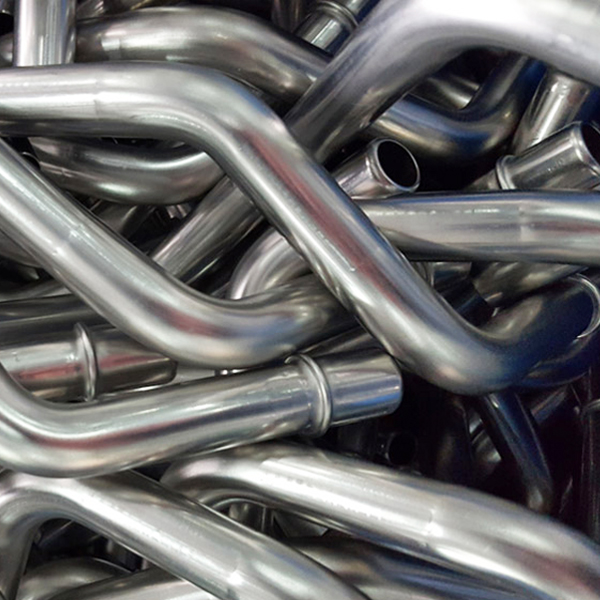 A solução automatizada de produção de tubos: 5 maneiras de aumentar a eficiência, a segurança e a integração