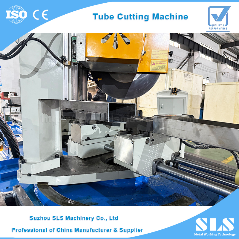 MC-450CNC Tipo de 45 graus Corte automático de tubo por cabeça de máquina Girando a cabeça | Tubos quadrados de perfil (60x60 120x120mm)